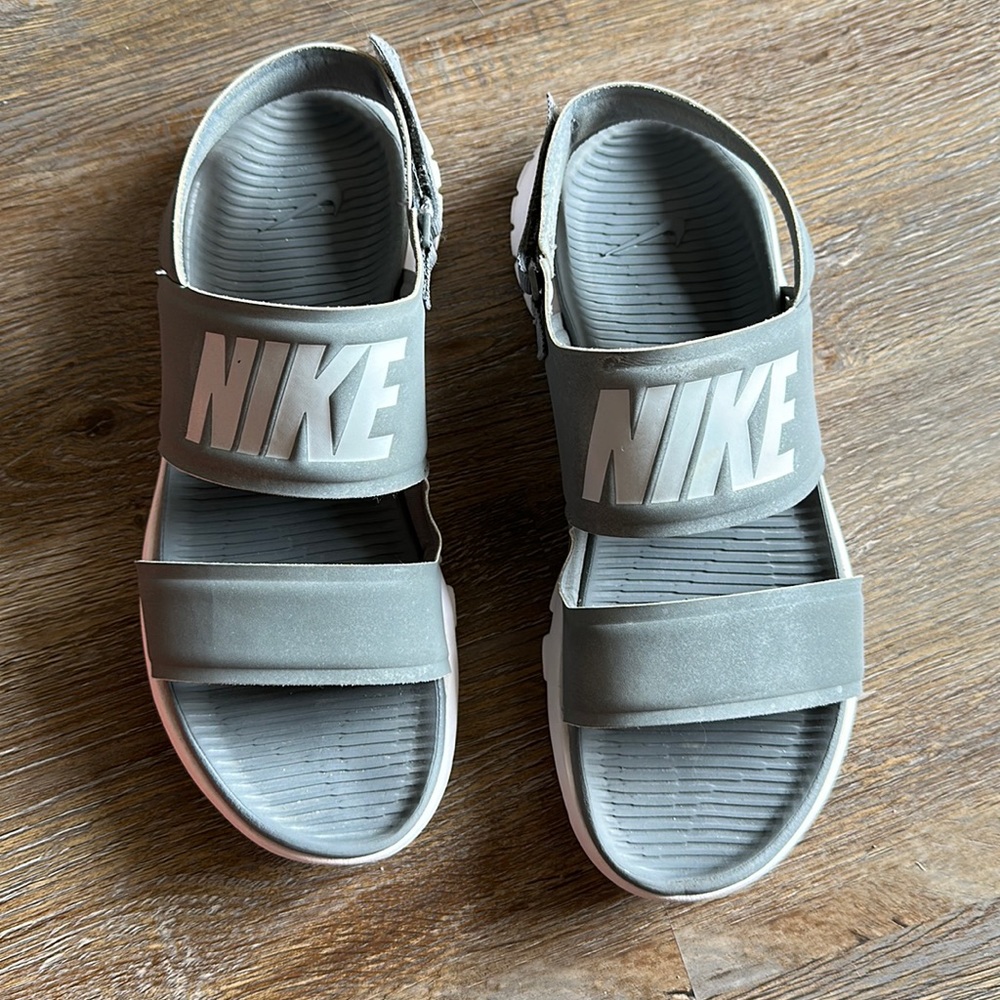 👡 Nike Sandals - Comfortable and Stylish Footwear for Everyday Wear